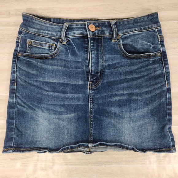 American Eagle Outfitters Dresses & Skirts - American Eagle Hi-Rise Denim Mini Skirt Dark Wash Stretch Casual Size 8